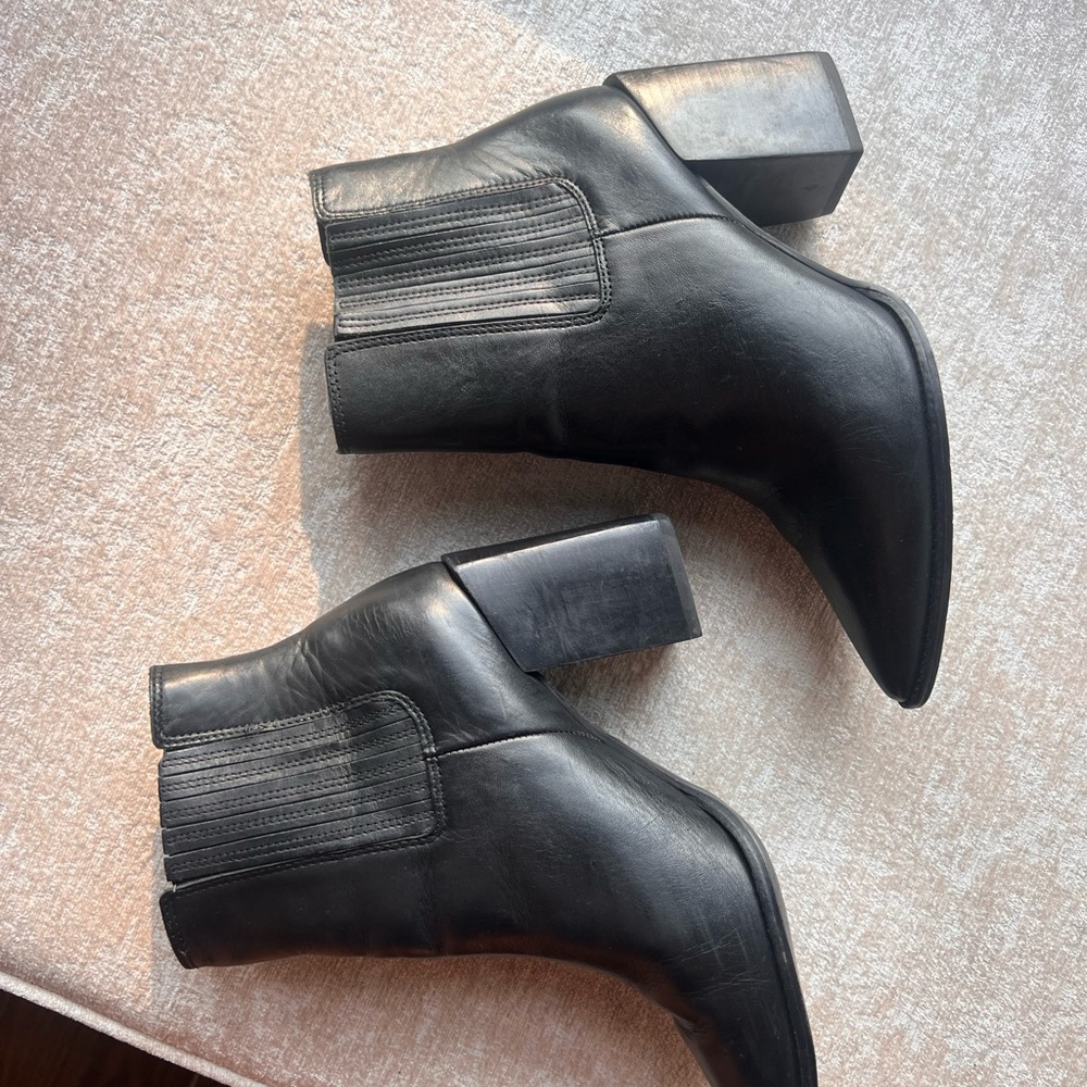 Steve Madden Black Heeled Boots